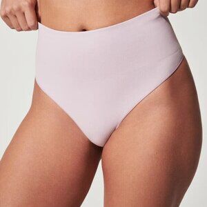 NEW SPANX Ecocare Seamless Shaping Thong In Light Orchid Size Medium